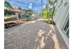1141 Waterside Ln Hollywood, FL 33019 - MLS#A11860674