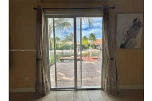 1141 Waterside Ln Hollywood, FL 33019 - MLS#A11860674