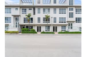 10509 Nw 66th St, Doral
