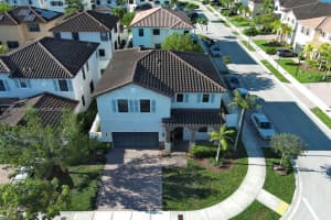 3503 W 93rd Pl, Hialeah