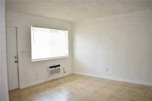 932 Moffett St 7, Hallandale Beach, FL 33009 - MLS#A11860844