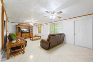 9940 SW 23rd St, Miami, FL 33165 - MLS#A11860896