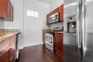 7275 Sw 90th Way 610, Miami