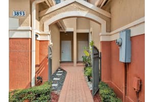 3853 Tree Top Dr Weston, FL 33332 - MLS#A11860957