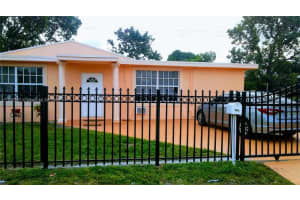 300 Nw 179th Ter Miami Gardens, FL 33169 - MLS#A11860987