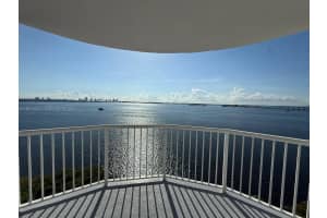 1420 Brickell Bay Dr 1203a Miami, FL 33131 - MLS#A11861052