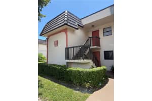 842 NE 209th St 201, Miami, FL 33179 - MLS#A11861060