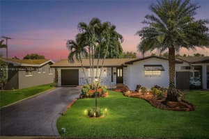 8571 Nw 15th Ct Pembroke Pines, FL 33024 - MLS#A11861102