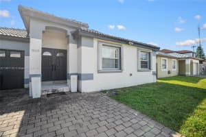 20110 Nw 83rd Pl Hialeah, FL 33015 - MLS#A11861120