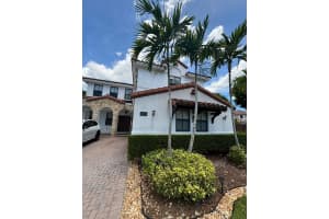 9713 NW 8th Ter, Miami, FL 33172 - MLS#A11861143