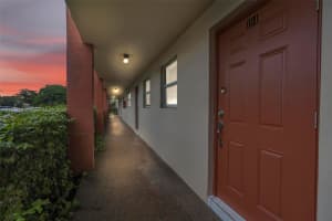 2651 E Sunrise Lakes Dr 104, Sunrise, FL 33322 - MLS#A11861174