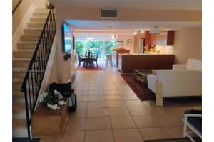 612 Ne 27th Ave Hallandale Beach, FL 33009 - MLS#A11861191