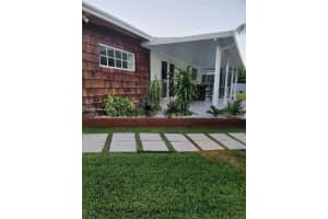 290 Nw 92nd Ave Pembroke Pines, FL 33024 - MLS#A11861195