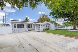 17201 Nw 37th Ave Miami Gardens, FL 33056 - MLS#A11861203