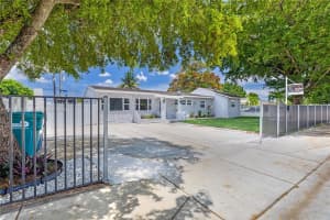 17201 Nw 37th Ave Miami Gardens, FL 33056 - MLS#A11861203