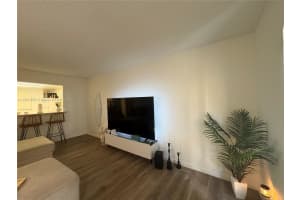 17901 NW 68th Ave Q205, Hialeah, FL 33015 - MLS#A11861255