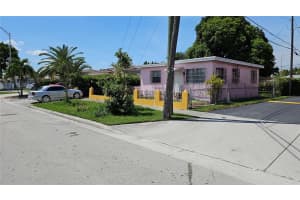 11 W 19th St, Hialeah, FL 33010 - MLS#A11861297