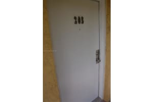 1334 Collins Ave 203 Miami Beach, FL 33139 - MLS#A11861298