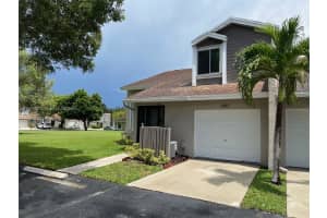 640 Woodgate Ln A, Sunrise