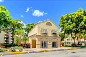 MLS# A11861383, Doral, Florida 33166