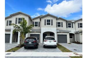 2633 Se 10th St ., Homestead