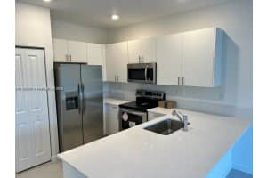 2633 SE 10th St ., Homestead, FL 33035 - MLS#A11861393