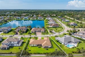 11125 N Sierra Ranch Dr, Davie