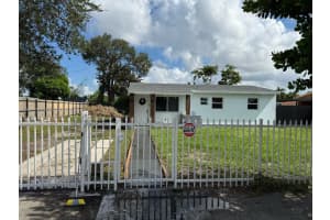 3521 Nw 171st Ter, Miami Gardens
