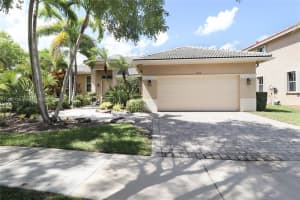 MLS# A11861426, Weston, Florida 33327