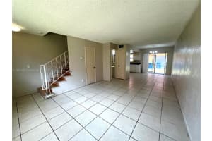 2562 Nw 52nd Ave B18 Lauderhill, FL 33313 - MLS#A11861438