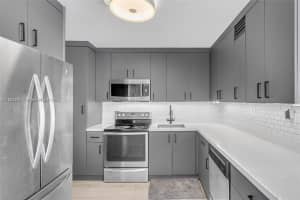 6900 Bay Dr 11f Miami Beach, FL 33141 - MLS#A11861441