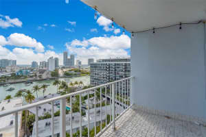 6900 Bay Dr 11f Miami Beach, FL 33141 - MLS#A11861441