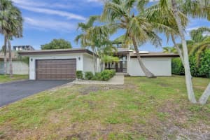 8037 Buttonwood Cir Tamarac, FL 33321 - MLS#A11861442