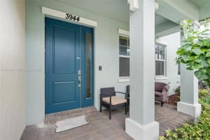 3944 Poinciana Ln 3944, Hollywood, FL 33021 - MLS#A11861451