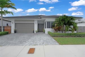 15012 Sw 177th Ter, Miami