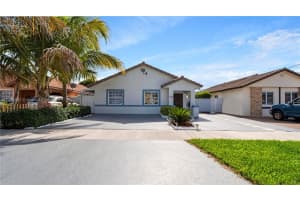 7578 W 30th Ln, Hialeah