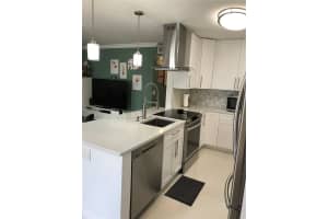 466 Normandy J 466, Delray Beach, FL 33484 - MLS#A11861468