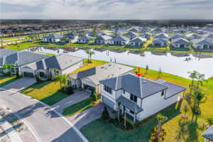 427 SE Vallarta Dr, Port Saint Lucie, FL 34984 Sold 09/30/25