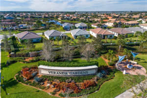 427 SE Vallarta Dr, Port Saint Lucie, FL 34984 Sold 09/30/25