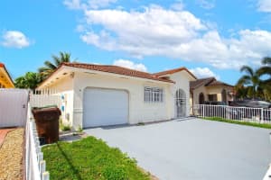 3133 W 70th Ter, Hialeah