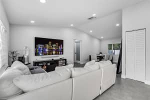 1120 SW 128th Dr, Davie, FL 33325 - MLS#A11861523