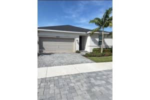 6576 Nw Cloverdale Ave Port Saint Lucie, FL 34987 - MLS#A11861524