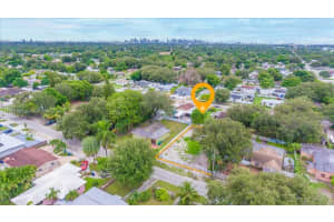 2476 NW 97th St, Miami, FL 33147 - MLS#A11861537