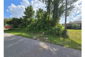 412 Volvo Ave Sebring, FL 33872 Sold 09/08/25