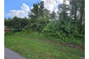 412 Volvo Ave Sebring, FL 33872 Sold 09/08/25