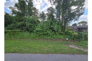412 Volvo Ave Sebring, FL 33872 Sold 09/08/25