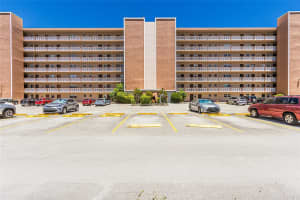 301 Ne 14th Ave 108 Hallandale Beach, FL 33009 - MLS#A11861565