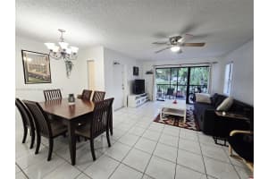 1102 Green Pine Blvd E2 West Palm Beach, FL 33409 - MLS#A11861566