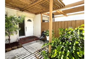 13190 Sw 10th Ter Miami, FL 33184 - MLS#A11861603