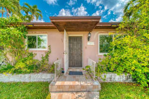 3251 S Lake Dr, Miami, FL 33155 - MLS#A11861729